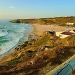 Villa Ocean Breeze Scenic Valley Views - Casa Do Soul