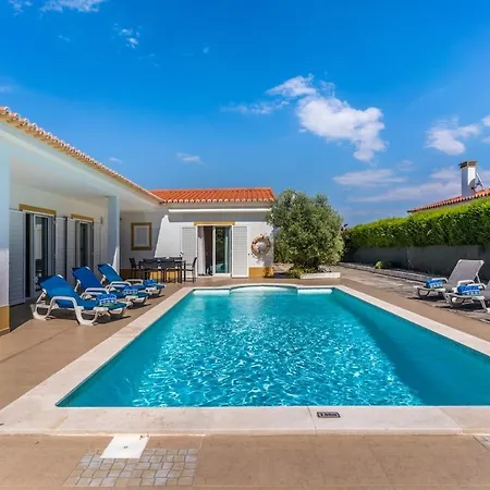 Villa Ocean Breeze Scenic Valley Views - Casa Do Soul