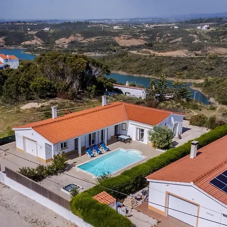 Villa Ocean Breeze Scenic Valley Views - Casa Do Soul *